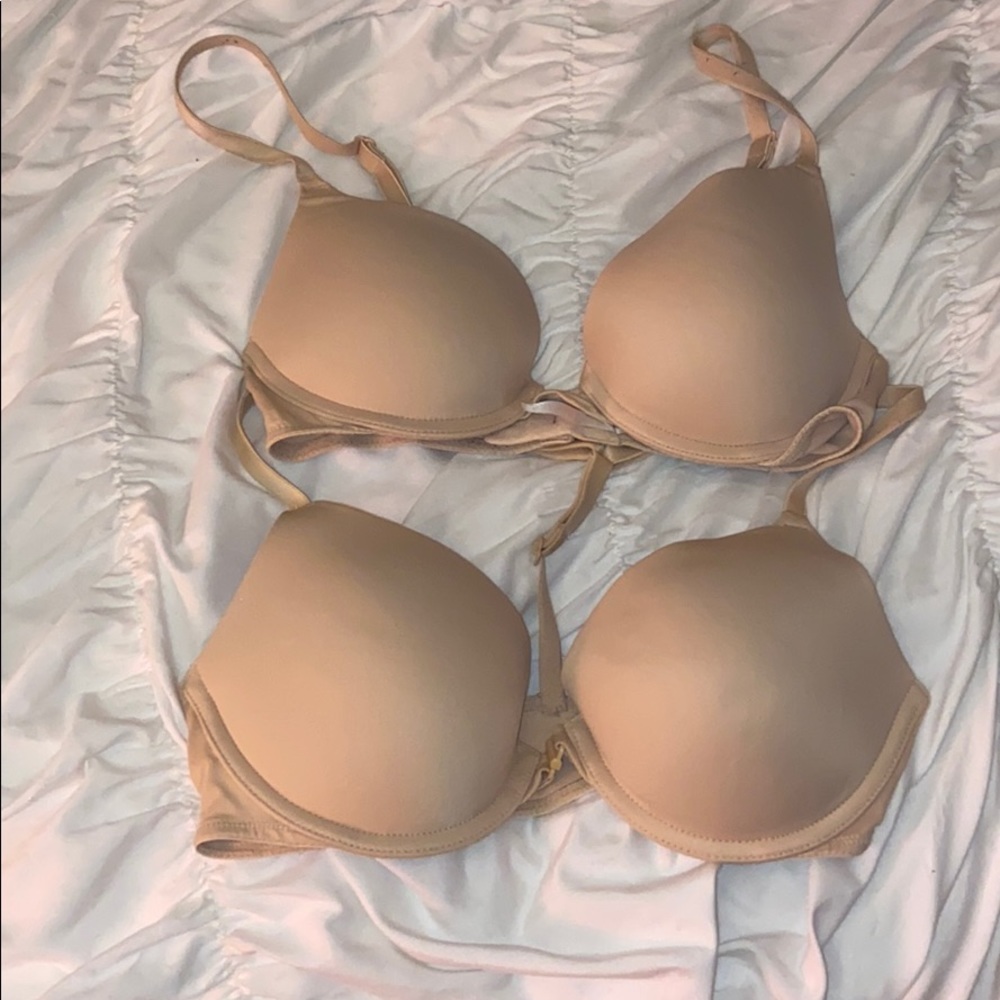⭐️2 PINK VS push up bras⭐️